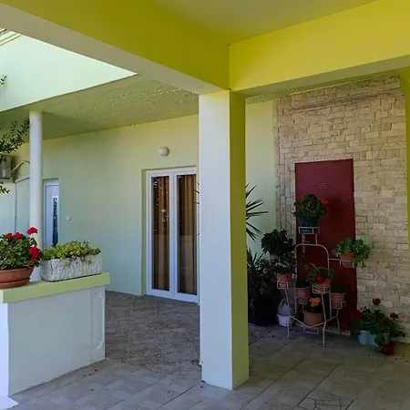 With Parking Space - Miocici, Zadar - 25034 Apartment