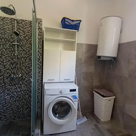 Apartmán With Parking Space Rtina - Miocici, Zadar - 25034 Ražanac
