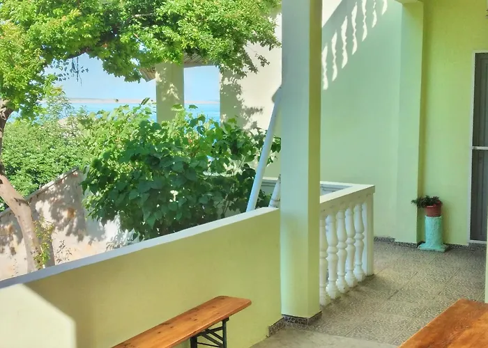 Apartment With Parking Space - Miocici, Zadar - 25034 Razanac